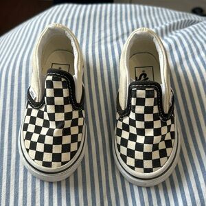 Kids slip on checkered vans